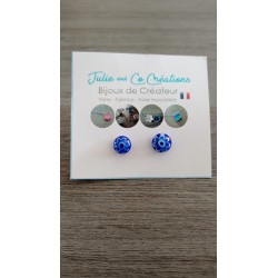 Les insolites : Boucles d'oreilles puce verre fusing millefiori bleu fleurs