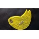 Broche oiseau jaune en faïence artisanale sur acier inoxydable made in france vendée