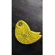 Broche oiseau jaune en faïence artisanale sur acier inoxydable made in france vendée