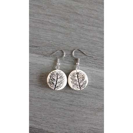 Boucles d'oreilles céramique rond blanc impression feuilles